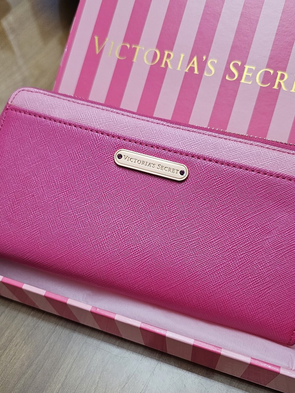 Victoria's Secret Hot Pink Textured Zip Wallet